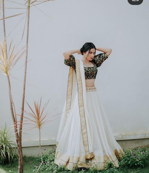 Kerala Set Half Saree Designs, Simple Lehenga Choli For Teens, Onam Style Lehenga, Madhuram Veppu Dress Kerala, Traditional Dresses For Onam, Dhawani Designs Kerala Onam, Dhawani Designs Kerala Wedding, Traditional Dresses Kerala Style, Kerala Traditional Dress For Women