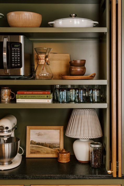 39 Kitchen Cabinet Design Ideas to Give Your Space an Ultimate Makeover | Architectural Digest Kitchen Cabinet With Open Shelves, Glass Kitchen Cabinets Styling, Glassware Cabinet Styling, Breakfront Cabinet Styling, Doorless Cabinets Kitchen, Open Cabinet Decor, No Top Cabinets Kitchen, China Cabinet Styling, No Upper Cabinets Kitchen