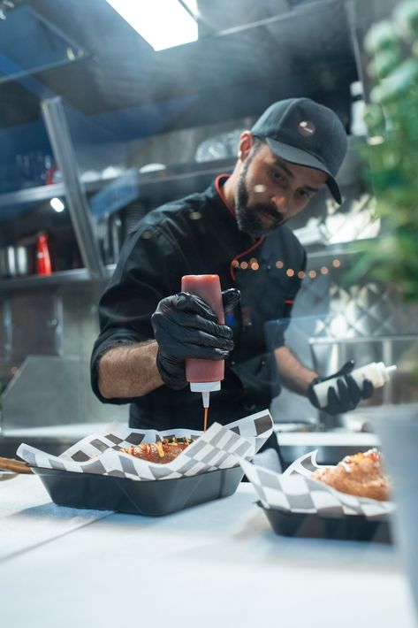 Burger Photoshoot Ideas, Food Truck Photoshoot Ideas, Food Truck Food Photography, Burger Restaurant Photography, Food Truck Photoshoot, Fast Food Photoshoot, Food Truck Photography, Burger Photoshoot, Street Food Photography