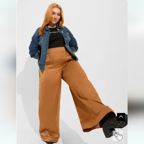 Questions? Leave A Comment Below! Wide Leg Pants Outfit Plus Size, Satin Pants Outfit, Modest Plus Size Fashion, Wide Leg Trousers Outfit, Plus Size Wide Leg Pants, Wide Leg Pants Plus Size, Wide Leg Pants Outfit, Plus Zise, Gender Fluid Fashion