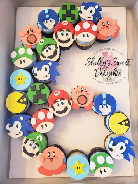 Video game character themed birthday cupcakes Video Game Cupcake Ideas, Video Game Birthday Cupcakes, Nintendo Cupcakes, Gaming Cupcakes, Video Game Cupcakes, Game Cupcakes, Video Game Birthday Cake, Pastries Ideas, Movie Cupcakes