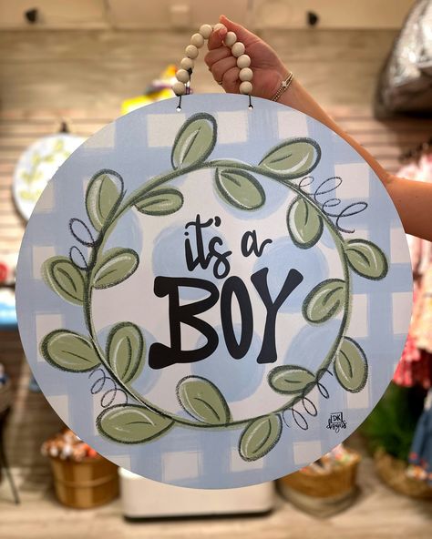 Whether you're having a boy or a girl, these door hangers are a fun and stylish way to share the exciting news with friends and family. Hang them on your front door or in the nursery to create a festive atmosphere and build anticipation for the big reveal! 🤍 💙 #genderreveal #doorhangers #baby #DKdesigns Baby Hospital Door Hanger Boy, Baby Announcement Door Hanger, Boy Door Hanger, Hospital Door Hanger Boy, Hospital Door Hangers, Baby Door Hangers, Baby Door, Hospital Door, Baby Hospital