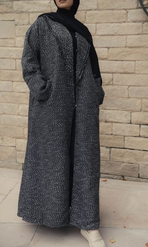 Tweed Abaya, Winter Abaya Outfits, Coat Style Abaya, Abaya Coat, Grey Coat Outfit, Abaya Outfit, High Fashion Branding, Mode Abaya, Plain Outfits