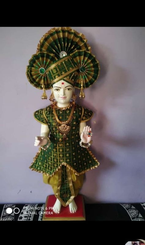 Swaminarayan Vagha Design, Ghanshyam Maharaj Vagha, Vagha Design, Swaminarayan Vagha, Ladu Gopal Dress Hand Work, Goddess Fancy Dress, Krishna Clothes, God Dress, Tara Mantra