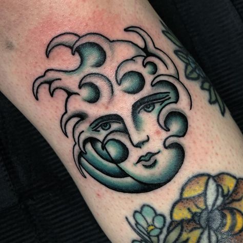 Ocean wave face tattoo  Alex T. Frazer on Instagram: “Wavey lady for wee good egg @whoisalisonwonderland  #manchestertattoo #toothandtalontattoo #traditionaltattoo #tradtatz #traditionalartist…” Wave Traditional Tattoo, American Traditional Wave Tattoo, American Traditional Ocean Tattoo, Finger Waves Tattoo, Traditional Wave Tattoo, Traditional Tattoo Woman, Wave Tattoo, Water Tattoo, Ocean Tattoos