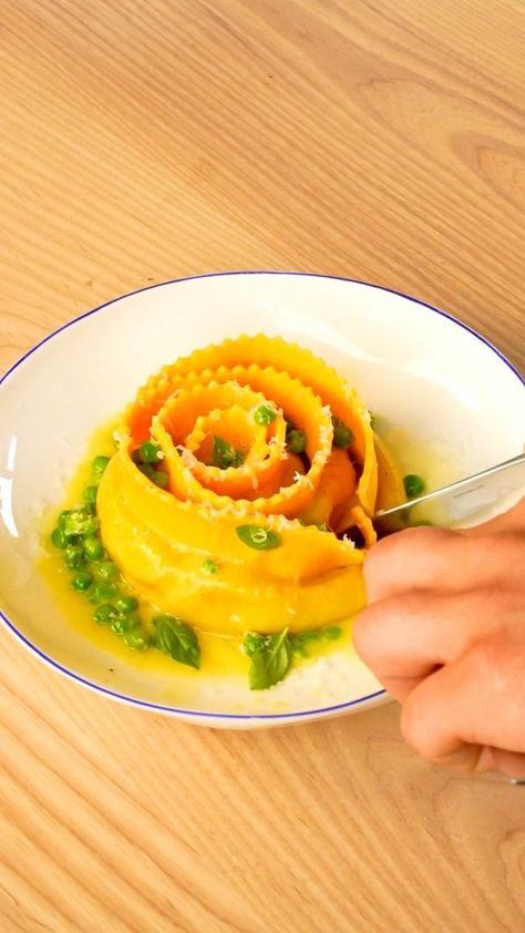 Egg Yolk Ravioli, Vegan Italian Recipes, Ravioli Filling, Vegan Italian, Pea Recipes, Pasta Lover, Egg Yolks, Parmigiano Reggiano, Basil Leaves