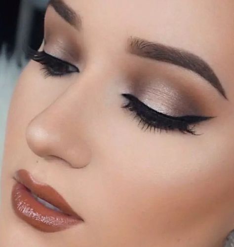 Love her eyeshadow!! Halo Eyes, Amazing Wedding Makeup, Make Up Designs, Gorgeous Wedding Makeup, Wedding Hairstyles And Makeup, Wedding Makeup Tips, Dip Brow, Formal Makeup, Make Up Looks