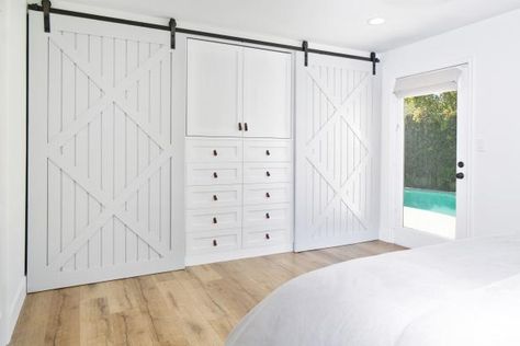 Photo Page Bedroom Closet Doors, Bedroom Built Ins, Built In Dresser, Barn Door Closet, White Closet, Closet Remodel, Wall Closet, Build A Closet, Sliding Closet Doors