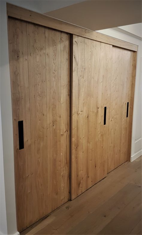 Wooden Wardrobe Sliding Doors, Plywood Closet Doors, Natural Wood Closet Doors, Wooden Closet Designs, Rustic Closet Doors, Built In Wardrobe Doors, Sliding Room Doors, Sliding Doors Wardrobe, Closet Sliding Doors