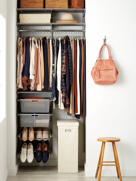 10 Small Space Shelving Solutions That Maximize Your Storage Potential | Container Stories Small Closet Solutions, Clothes Organization Small Space, Closet Solutions, Organized Closet, Small Closet Space, Walking Closet, Tiny Closet, No Closet Solutions, Shelving Solutions