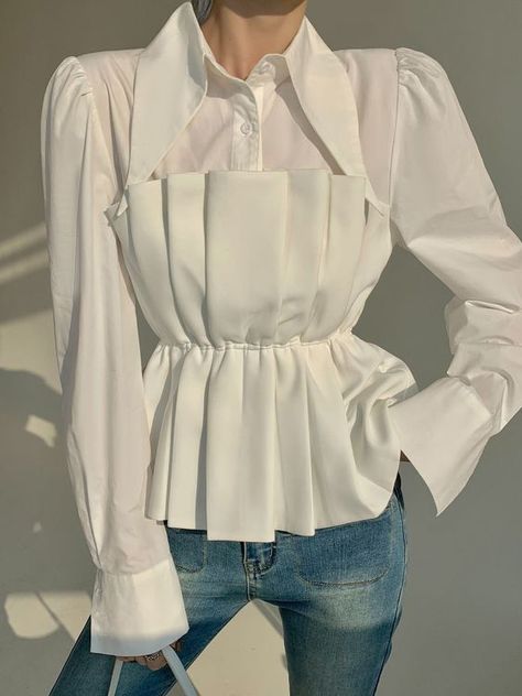 This is a very cool toy Blouse Designer, Top Korean, Clothes Korean Style, Women Long Sleeve Tops, Womens Long Sleeve Shirts, Slim Dresses, Shirt For Women, Blouse Fabric, White Blouse