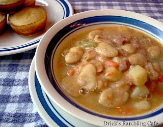 White Lima Bean Soup from Ham-bone Stock Chowders Recipes, Lima Beans And Ham, Lima Bean Soup, Lima Bean Recipes, Beans Beans, Beans Recipes, Lima Bean, Ham Soup, Bean Soup Recipes