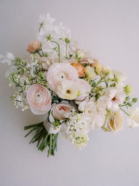 Small Floral Arch Wedding, Blush Romantic Wedding, Ranunculus Bride Bouquet, Wedding Bouquets Soft Pink, Cream And Blush Wedding Flowers, Peach And White Wedding Bouquet, Soft Color Wedding Bouquet, Blush Wildflower Wedding, Romantic Florals Wedding