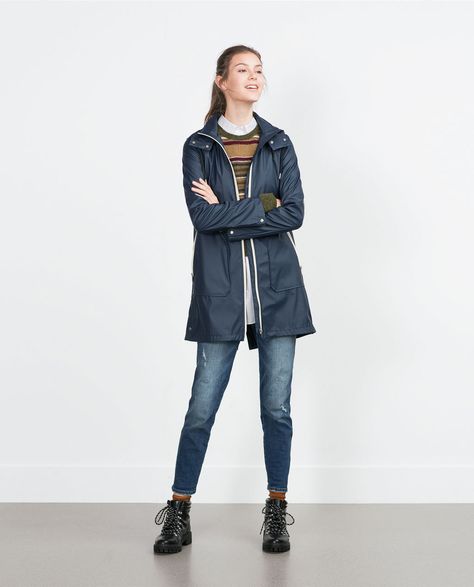 Navy raincoat ZARA TRF AW15 Raincoat And Boots, Navy Raincoat, Rain Coat Women, Best Rain Jacket, Columbia Rain Jacket, Raincoat With Hood, Pink Raincoat, Raincoat Outfit, Green Raincoat