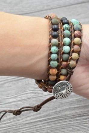 cute wooden jewelry Multicolor Bracelet, Bracelets Vintage, Mala Beads Bracelet, Beaded Leather Wraps, Bracelet Friendship, Stone Wrapping, Beaded Wrap Bracelets, Chakra Bracelet, Beaded Wraps