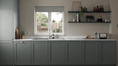 Howdens Shaker Kitchen, Howdens Allendale, Slate Grey Kitchen, Kitchen Shaker Style, Shaker Drawer Fronts, Kitchen Shaker, Gray Island, Cabinet Style, Shaker Kitchen