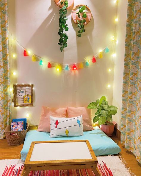 Drawing Corner Room, Indian Small Room Decor, Room Decor Ideas Indian Style, Simple Room Decor Ideas Indian, Small Bed Ideas, Small Cozy Corner Ideas, Colorful Room Decor Bedroom, Rental Friendly Decor Indian, Room Corner Decor Ideas