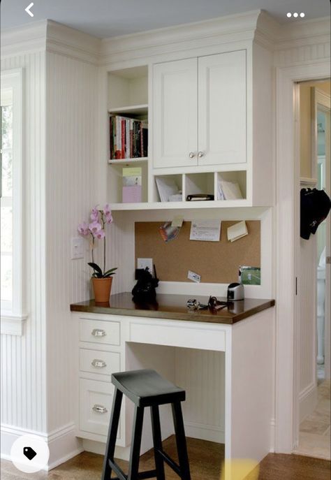 Mudroom Desk, Repurposed Cabinets, Kitchen Office Nook, Small Desk Area, Kitchen Desk Areas, Mail Station, Computer Nook, Command Center Kitchen, Desk Nook