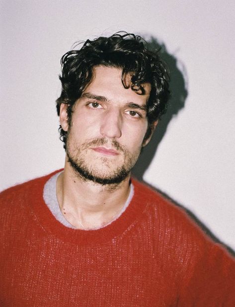 Louis Garrel, Man Icon, Model Inspo, The Secret History, Face Expressions, Most Beautiful Man, Dandy, Live Action, Celebrity Crush