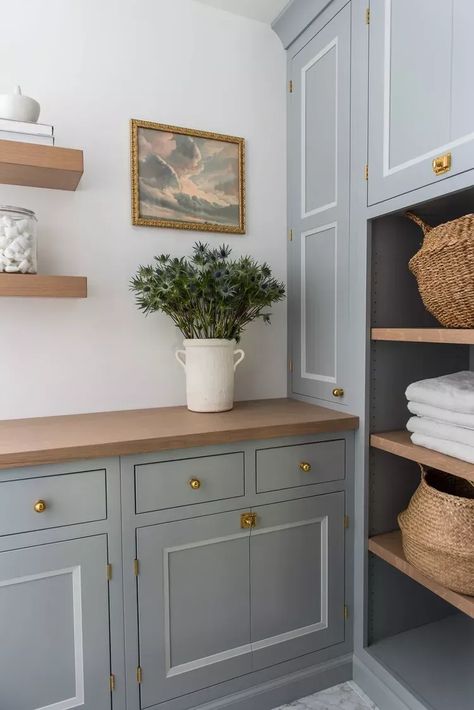 Laundry Room Inspiration, Laundry Mud Room, Laundry Room Design, Laundry Room Decor, Décor Diy, Hill Country, Commercial Design, Interior Design Firms, Built Ins