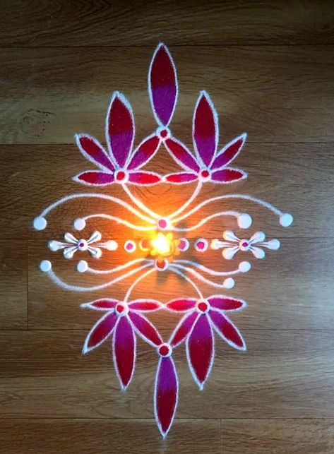 Flower Designs Rangoli, Everyday Rangoli Designs, Easy Lotus Rangoli, Trendy Rangoli Designs, Small Free Hand Rangoli, Rangoli Lotus, Simple Flower Rangoli, Rangoli Designs For Competition, Easy Rangoli Designs Videos