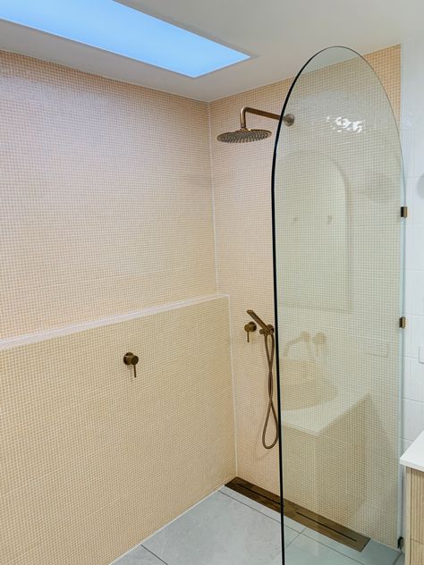 Arch Shower Screen, Shower Glass, Finished Bathrooms, Shower Screen, Glass Shower, Sorrento, Walk In Shower, Shower Tub, Bathrooms