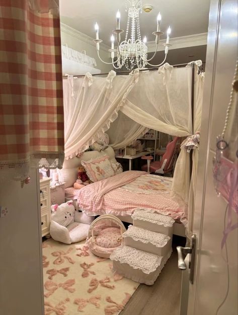 Decorate Room, Dream Ideas, Dream Bedroom Inspiration, Pink Room Decor, Cute Bedroom Ideas, Dekorasi Kamar Tidur, Girly Room, Cozy Room Decor, Pretty Room