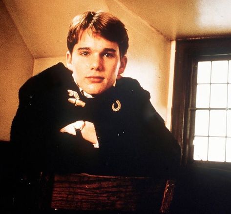 The Dead Poets Society, Todd Anderson, Society 1989, Ethan Hawke, Dead Poets Society, Life Aesthetic, Poets, The Dead, Pink