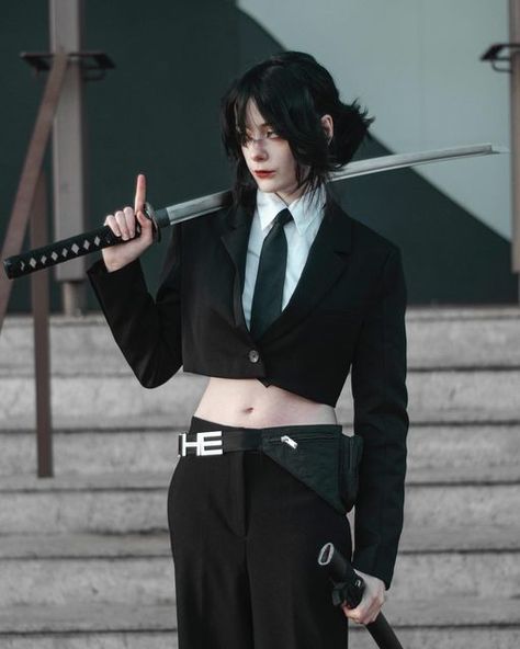 social clothes look with katana from minikatana. aesthetic; heliot emil; fashion; outfit inspo Samurai Clothing, Spy Outfit, Techwear Outfits, Female Reference, Female Pose Reference, Body Reference Poses, Human Poses Reference, Cool Poses, Pose Reference Photo