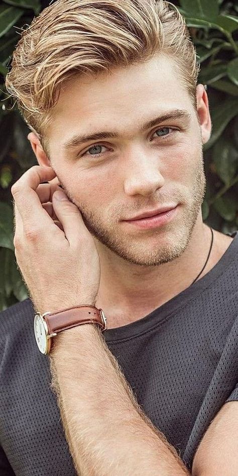 Men Blonde Hair, Cute Blonde Guys, Mens Facial Hair Styles, Mens Hairstyles Thick Hair, Honey Blonde Hair, Corte De Cabelo Masculino, Blonde Guys, Boys Haircuts, Boy Hairstyles