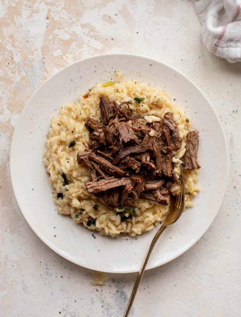 Short Ribs with Risotto - Braised Short Ribs with Scallion Risotto Short Rib Risotto Recipe, Short Rib Risotto, Ribs Recipes, Boneless Beef Short Ribs, Cozy Recipes, Brine Chicken, Rib Meat, Risotto Recipe, Braised Short Ribs