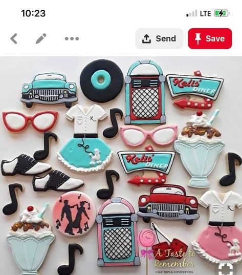 Grease Food Ideas, Grease Cookies Decorated, Grease Themed Cake, 50s Cookies, Birthday Dinner Ideas For Her, Grease Cake, Music Theme Party, Festa Rock Roll, Birthday Dinner Ideas