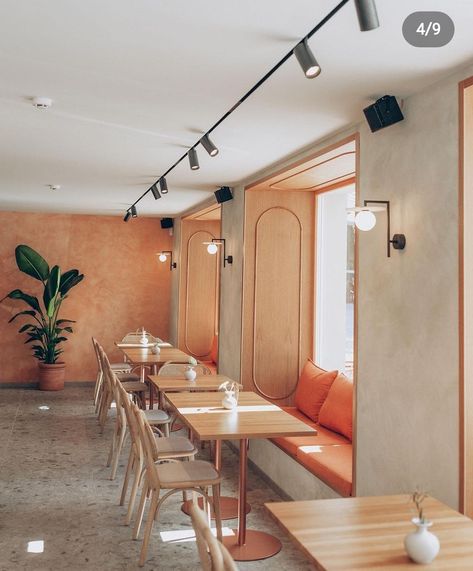 Orange Cafe Interior, Simple Restaurant Design, Tiny Restaurant Design, Orange Coffee Shop, Bright Coffee Shop, Modern Italian Restaurant, Orange Restaurant, Coffee Cafe Interior, Orange Cafe