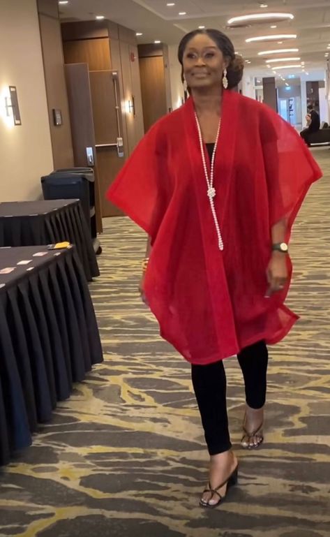 Boubou Dresses, Ankara Shirt Dress, Elegant Feminine Style, Starting A Clothing Business, Kimono Styles, Boubou Styles For Women, Abaya Designs Latest, Kaftan Styles, African American Fashion