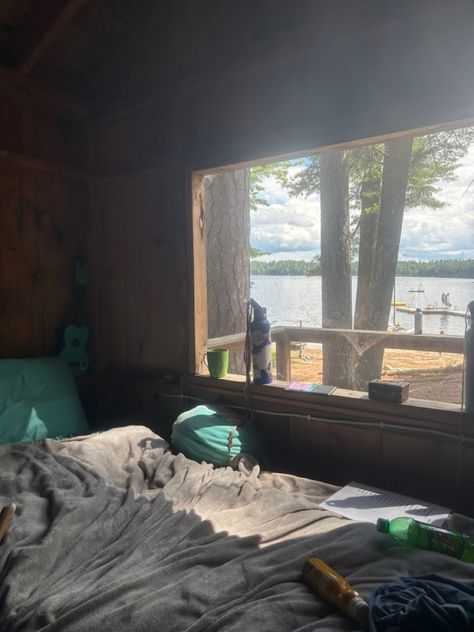 summer camp cabin bunk aesthetic Summer Camp Cabins Inside, Poseidon Cabin Design, Poseidon Cabin Interior, Camp Counsler Aesthetic, Summer Camp Bloxburg Layout, Summer Camp Cabin Interior, Posiden Cabin Aesthetic, Summer Camp Room, Camp Cabin Aesthetic