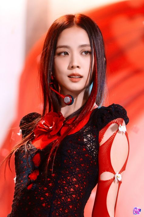 Funny Items, Black Ash, Jisoo Blackpink, Silk Material, Look Younger, Blackpink Jisoo, Mini Album, Kpop Idol, Wig Hairstyles