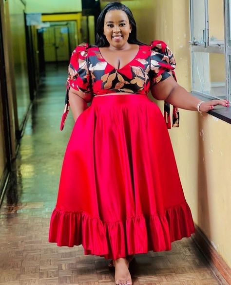 Plus Size Traditional Dresses African, Ankara Styles For Plus Size Ladies, Plus Size Gala Dress, Dress For Chubby Ladies, African Traditional Wear, African Attire Dresses, Shweshwe Dresses, Modest Dresses Fashion, Long African Dresses