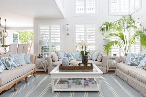 How to add Hamptons style to your home - 9Homes Hamptons Lounge Room, Bedroom Hamptons, Indah Island, Hamptons Lounge, Hamptons Style Living Room, House Hamptons, Hamptons Living Room, Hamptons Style Decor, Hamptons Style Homes