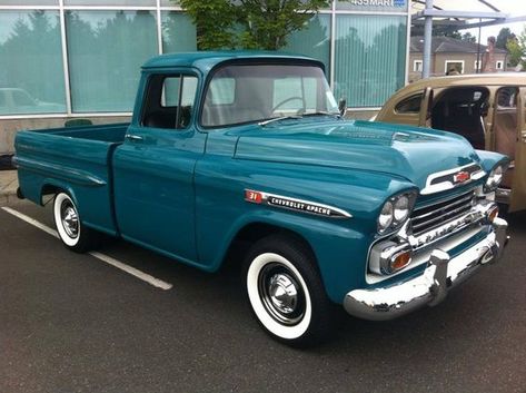 Chevy Trucks Older, Chevy Apache, Hot Trucks, Chevrolet Apache, Studebaker Trucks, Vintage Pickup Trucks, Custom Chevy Trucks, Old Pickup, Chevy Pickup Trucks