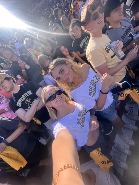 Boulder Colorado College, Cu Boulder Game Day Outfits, Sko Buffs, Boulder University, Gameday Fits, College Goals, Cu Boulder, College Gameday Outfits, Colorado College