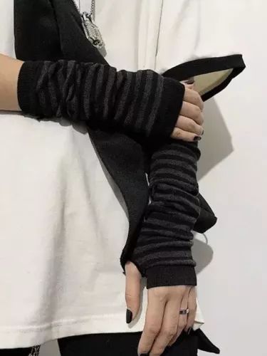 Striped Gloves, Long Fingerless Gloves, Mode Grunge, 일본 패션, Black Punks, Kawaii Cosplay, Style Japonais, Long Gloves, Fame Dr