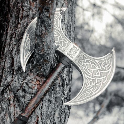 Vikings Astethic, Vikingcore Aesthetic, Greataxe Aesthetic, Barbarian Woman Aesthetic, Aeducan Aesthetic, Axes Aesthetic, Armory Aesthetic, Shieldmaiden Aesthetic, Tyr Aesthetic