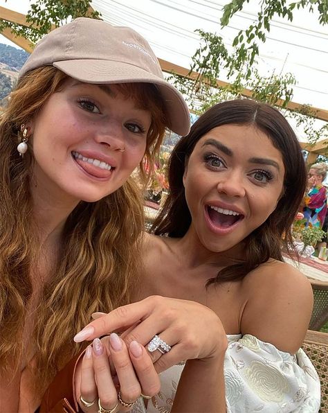 Debby Ryan House, Sarah Hyland Wedding, Debby Ryan Wedding, Debbie Ryan Insatiable, Debby Ryan Insatiable, Jenna Joseph And Debby Ryan, Jojo Fletcher, Vera Wang Wedding, Wedding Dresses Vera Wang