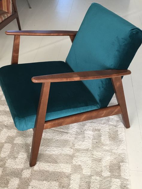 Ekenaset Ikea, Ikea Lounge, Desk Chair Diy, Couch Makeover, Ikea Armchair, Dining Room Server, Industry Analysis, Chairs For Small Spaces, Teak Chairs