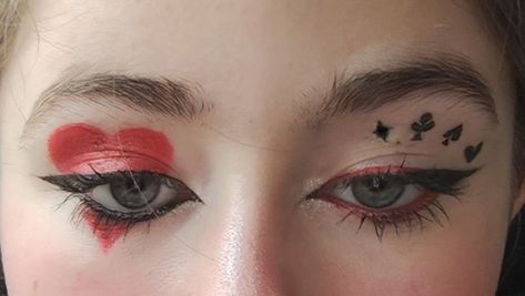 Alice In Wonderland Eyeliner, Alice In Wonderland Makeup Alice, Halloween Makeup Alice In Wonderland, Alice In Wonderland Costume Makeup, Alice In Wonderland Make Up Ideas, Alice In Wonderland Horror Makeup, Alice In Wonderland Makeup Halloween, Alice Makeup Wonderland, March Hare Makeup