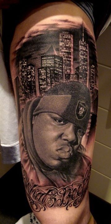 Notorius tatto Notorious Big Tattoo, Hip Hop Tattoo, Urban Tattoos, Landscape Tattoo, Inked Magazine, Notorious Big, Grey Tattoo, Realism Tattoo, Celebrity Tattoos