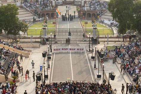 Wallpaper Cinematic, Wagah Border, India And Pakistan, Amritsar, Photography Wallpaper, The Flag, Pakistan, Photo Image, Editorial