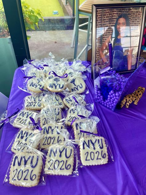 Graduation party desserts, NYU, deserrt table, grad Nyu Graduation Party Ideas, Grad Party Dessert Table, Nyu University, Nyu Graduation, Law University, Graduation Party Desserts, Graduation Treats, Fall Szn, Dream University