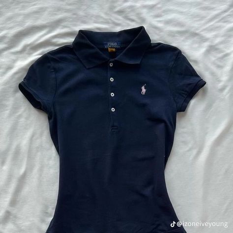 Polo Clothes Women, Polo Outfits For Women, Polo Clothes, Ralph Lauren Shirt Women, Cute Golf Outfit, Extra Clothes, Polo Wear, Time Clothes, North Face Puffer Jacket