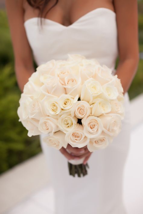 Ivory Rose Bouquet Classic Rose Bouquet, Ivory Roses Bouquet, All Rose Bouquet Wedding, Ivory Rose Wedding Bouquet, All Rose Bouquet, Bride Rose Bouquet, Bridal Rose Bouquet, Ivory Wedding Bouquet, Ivory Rose Bouquet